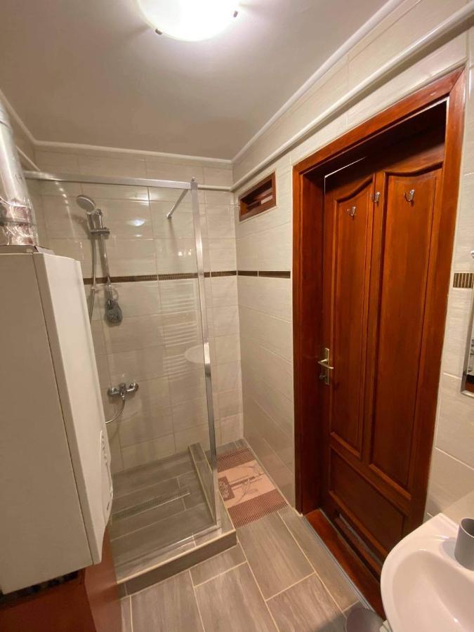 Hellasz Apartman ยูลา ภายนอก รูปภาพ